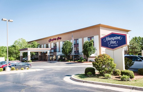 Edmond Hotel | Hampton Inn Edmond