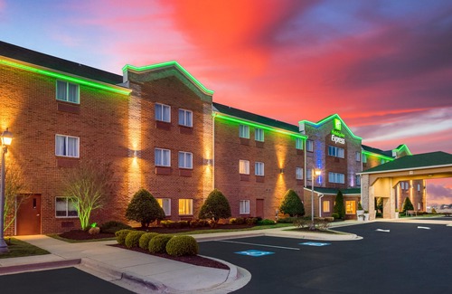 Kent Narrows Hotel | Holiday Inn Express Annapolis East-Kent Island, an Ihg Hotel