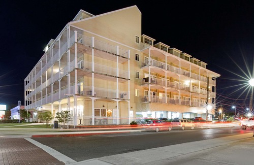 Ocean City Hotel | Gateway Hotel & Suites, Ascend Hotel Collection