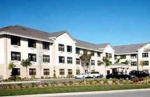 Greensboro Hotel | Extended Stay America Suites - Greensboro - Wendover Ave - Big Tree Way