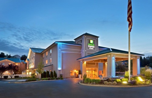 Pullman Hotel | Holiday Inn Express Pullman, an IHG Hotel