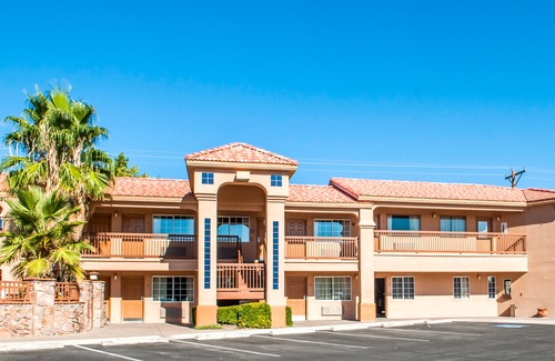 Mesilla Park Hotel | Quality Inn & Suites Las Cruces - University Area