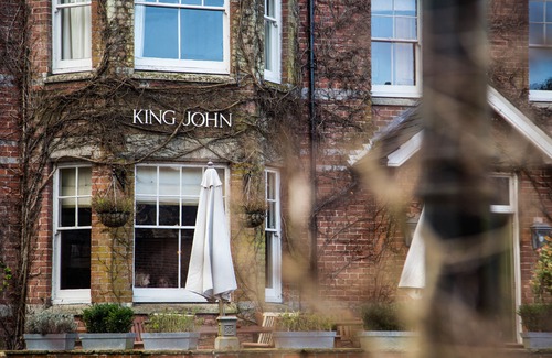 Tollard Royal Hotel | King John Inn