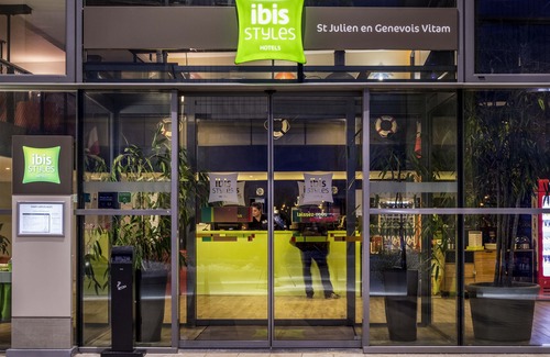 Neydens Hotel | Ibis Styles Saint Julien en Genevois Vitam