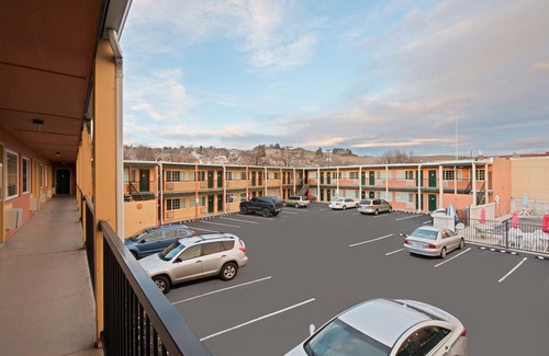 Pendleton Hotel | Americas Best Value Inn Pendleton