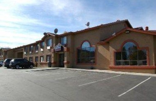 Williams Hotel | Howard Johnson by Wyndham Williams