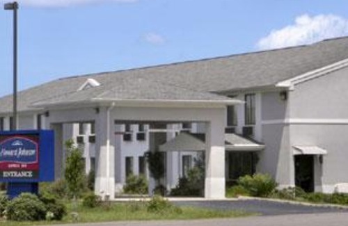 Scott Hotel | Howard Johnson by Wyndham Scott Lafayette