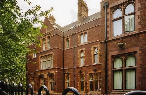 Avonmore and Brook Green Hotel | St Paul's Hotel