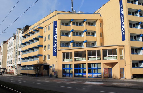 St. Vinzenz Hotel | a&o Munchen Hackerbrücke