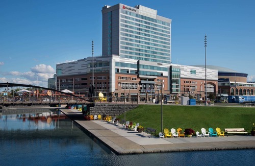 Downtown Buffalo Hotel | Buffalo Marriott at Lecom Harborcenter