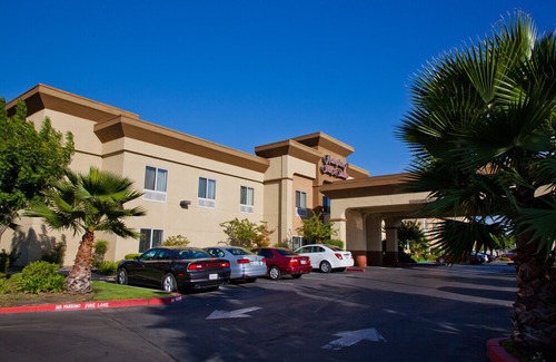 Arden-Arcade Hotel | Hampton Inn & Suites Sacramento-Auburn Boulevard
