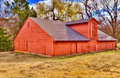 Forest Park Hotel | The Monastery at Forest Lake