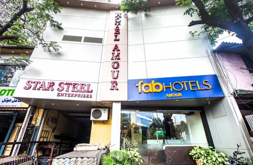 Sakinaka Hotel | FabHotel Amour Andheri East
