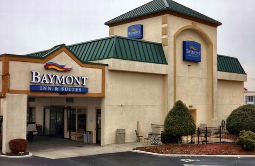 Greensboro Hotel | Baymont by Wyndham Greensboro/Coliseum