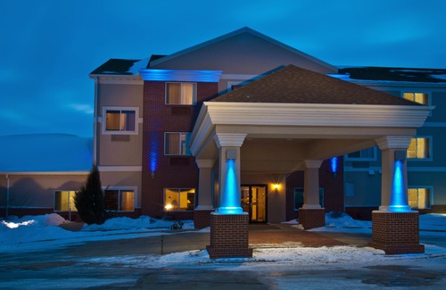 O'Neill Hotel | Holiday Inn Express O'Neill, an Ihg Hotel