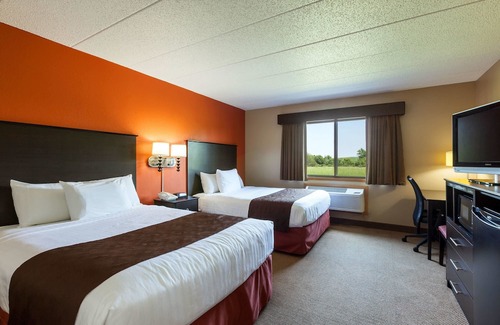 Algona Hotel | AmericInn by Wyndham Algona