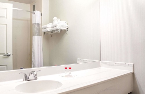 South Salt Lake Hotel | Ramada by Wyndham Salt Lake City