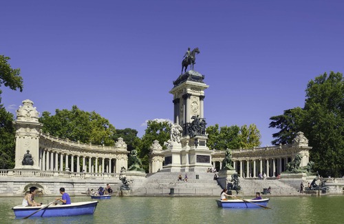 Corralejos Hotel | Pullman Madrid Airport & Feria