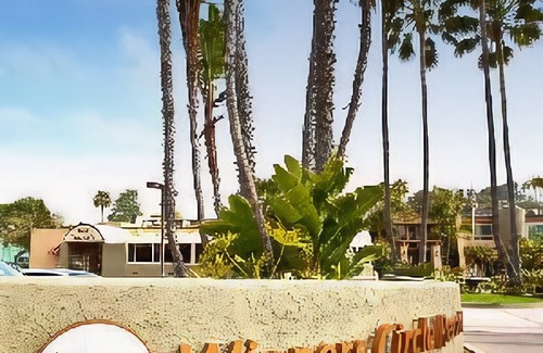 Solana Beach Hotel | Winners Circle Resort