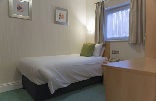 Offerton Hotel | Wycliffe Hotel