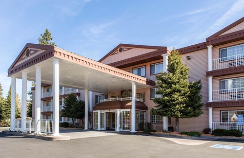 Weed Hotel | Comfort Inn Central Weed