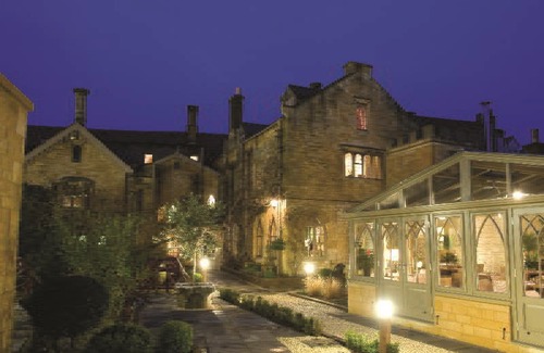 Moreton-in-Marsh Hotel | The Manor House Hotel