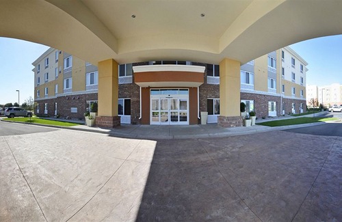 Williston Hotel | Holiday Inn Express and Suites Williston, an Ihg Hotel