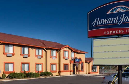 Williams Hotel | Howard Johnson by Wyndham Williams