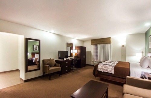 Edmond Hotel | Sleep Inn & Suites Edmond Near University