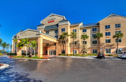 Rural Estates Hotel | Fairfield Inn and Suites by Marriott Naples