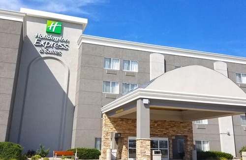 Columbus Hotel | Holiday Inn Express Hotel & Suites Columbus, an Ihg Hotel