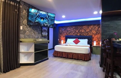 Mactan Export Processing Zone Hotel | Clockworkorange Luxury Suites