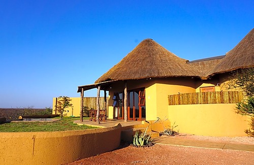 Weipe Hotel | Mopane Bush Lodge