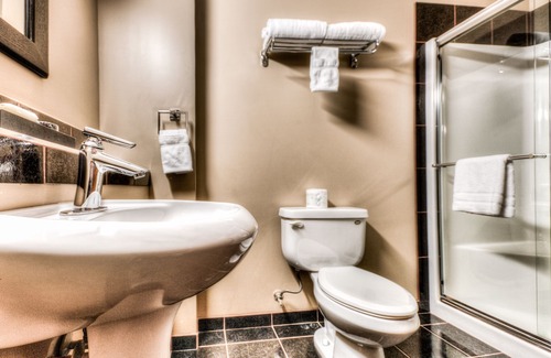 Grande Prairie Hotel | Podollan Inn & Spa - Grande Prairie