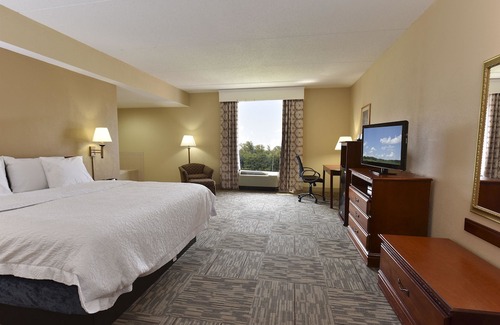Selma Hotel | Hampton Inn Selma