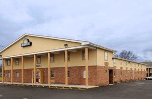 Amherst Hotel | Days Inn by Wyndham Amherst