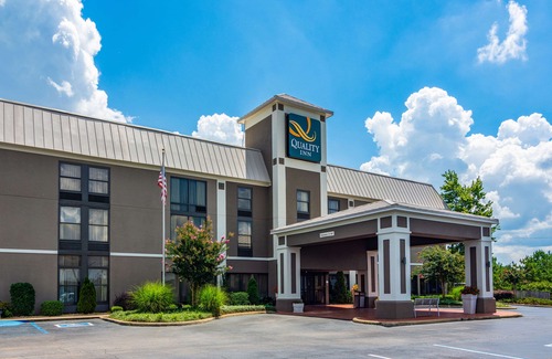 Valley Hotel | Quality Inn Valley - West Point