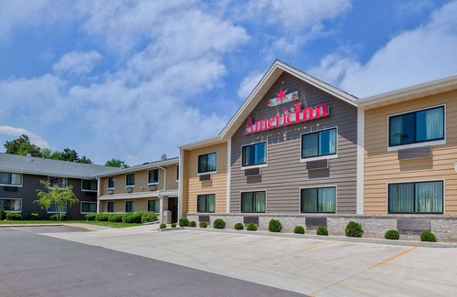 Algona Hotel | AmericInn by Wyndham Algona