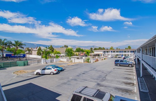 San Bernardino Hotel | Motel 6 San Bernardino, CA - Downtown