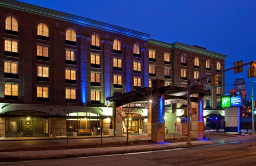 South Side Flats Hotel | Holiday Inn Express Hotel & Suites Pittsburgh-South Side, an Ihg Hotel