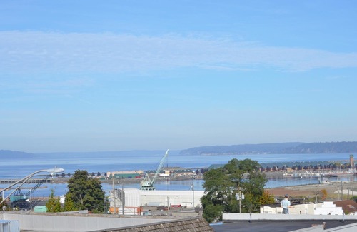 Port Gardner Hotel | Hampton Inn Seattle/Everett Downtown
