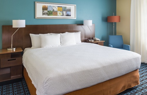 Quincy Hotel | Fairfield Inn & Suites by Marriott Quincy