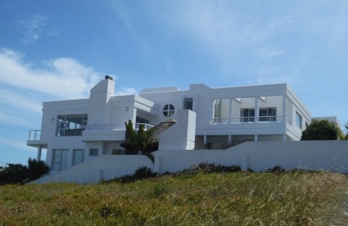 Vermont Hotel | Dolphin House Apartments