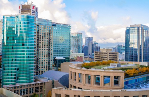 Yaletown Hotel | Rosedale on Robson Suite Hotel