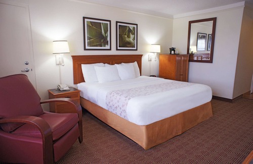 Coral Springs Hotel | La Quinta by Wyndham Coral Springs University Dr