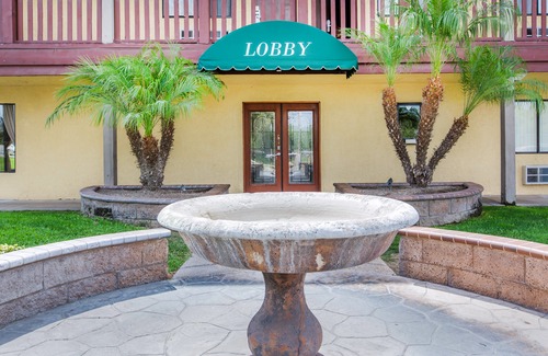 San Bernardino Hotel | Quality Inn San Bernardino