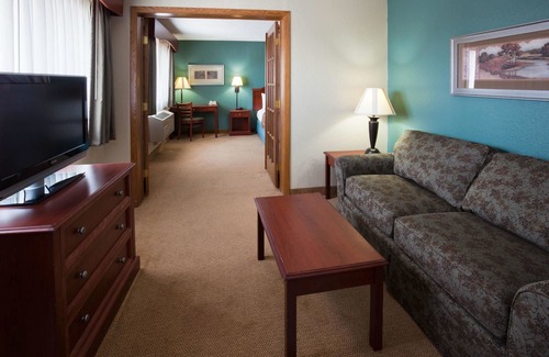 Chippewa Falls Hotel | AmericInn by Wyndham Chippewa Falls