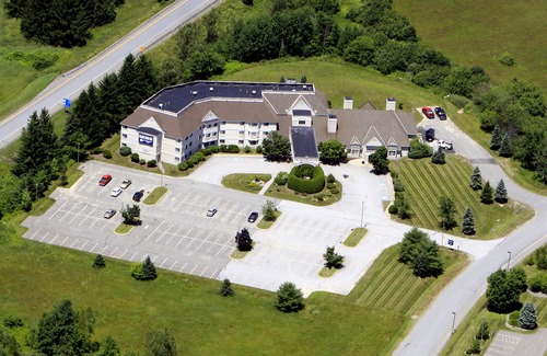 Orono Hotel | Black Bear Inn and Conference Center