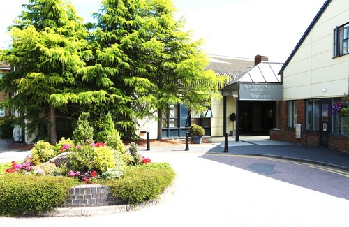 Wyboston Hotel | The Waterfront Hotel Spa & Golf