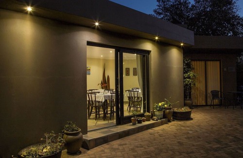 Humewood Hotel | Lalapanzi Guest Lodge